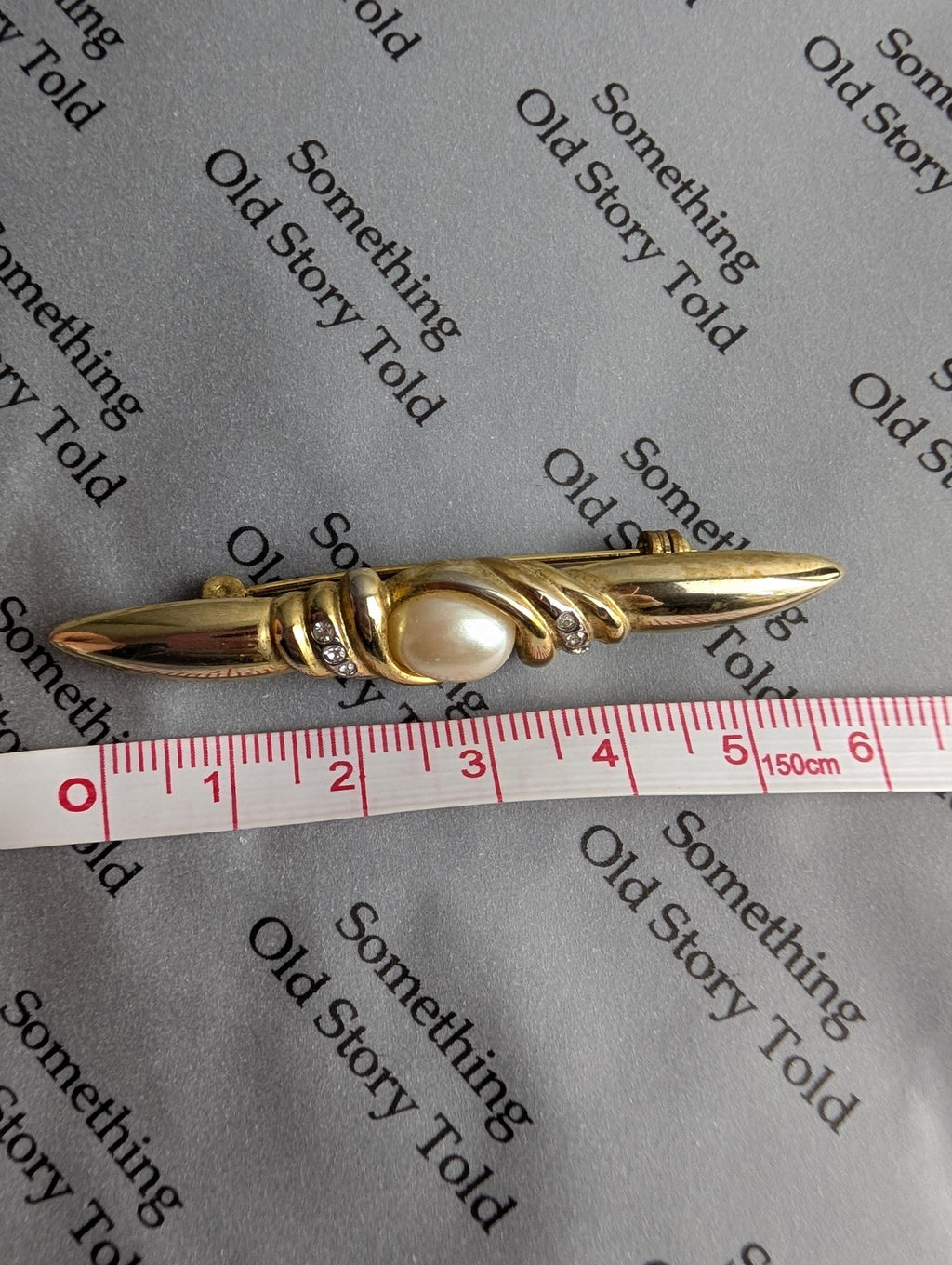 Signed Joan Rivers Gold Tone Torpedo Brooch | Faux Mabe Pearl Rhinestone Pin __etsy:8009243435