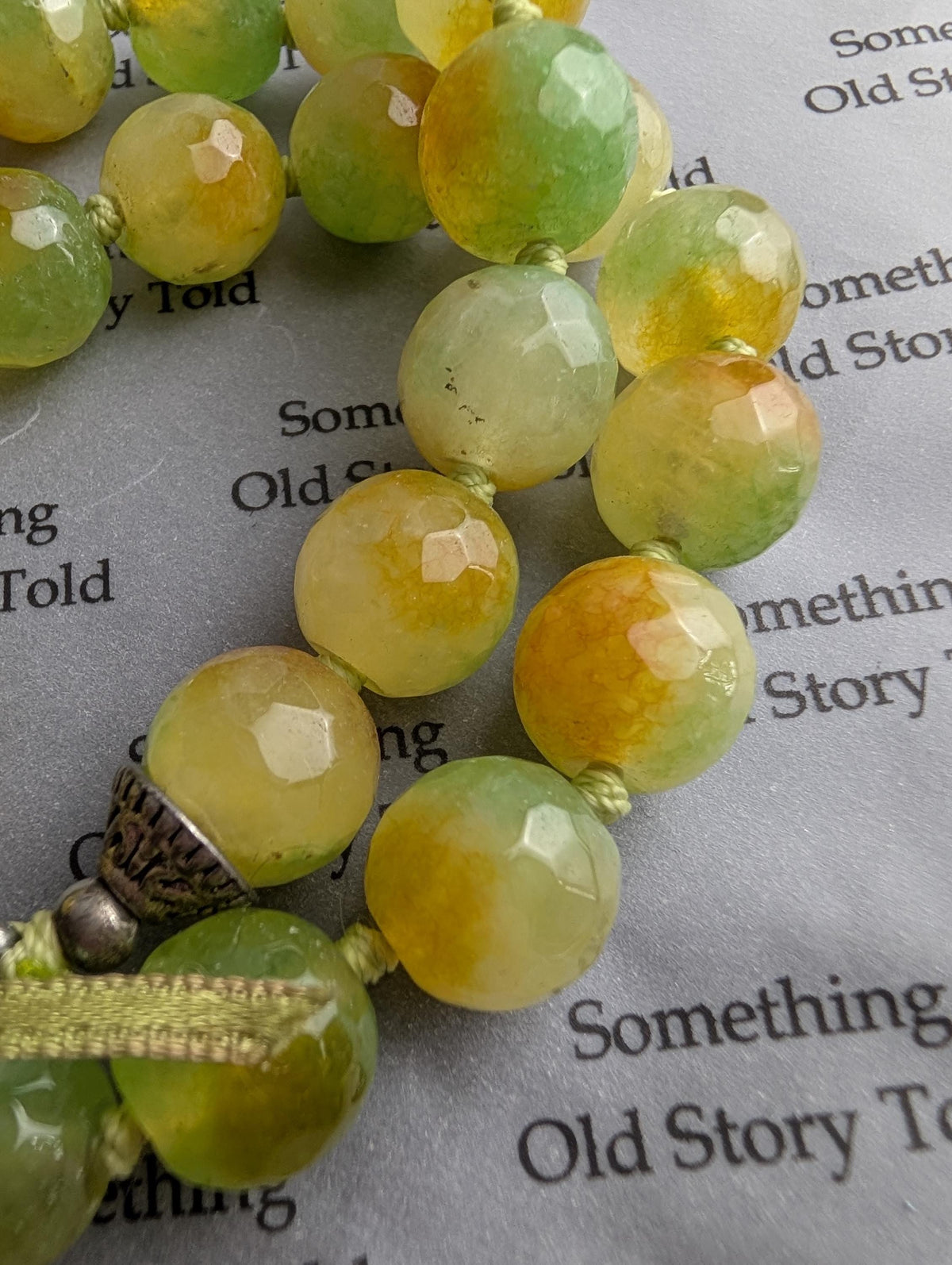 Vintage Faceted Dragon Vein Agate Bracelet | Green & Amber Gemstone Beads | Boho Hand-Knotted Jewelry __etsy:8051099425