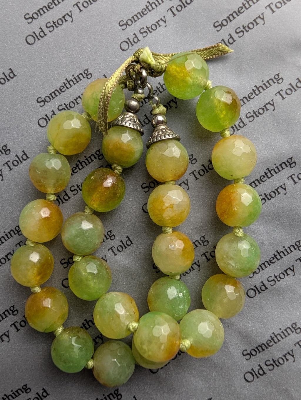 Vintage Faceted Dragon Vein Agate Bracelet | Green & Amber Gemstone Beads | Boho Hand-Knotted Jewelry __etsy:8051099407