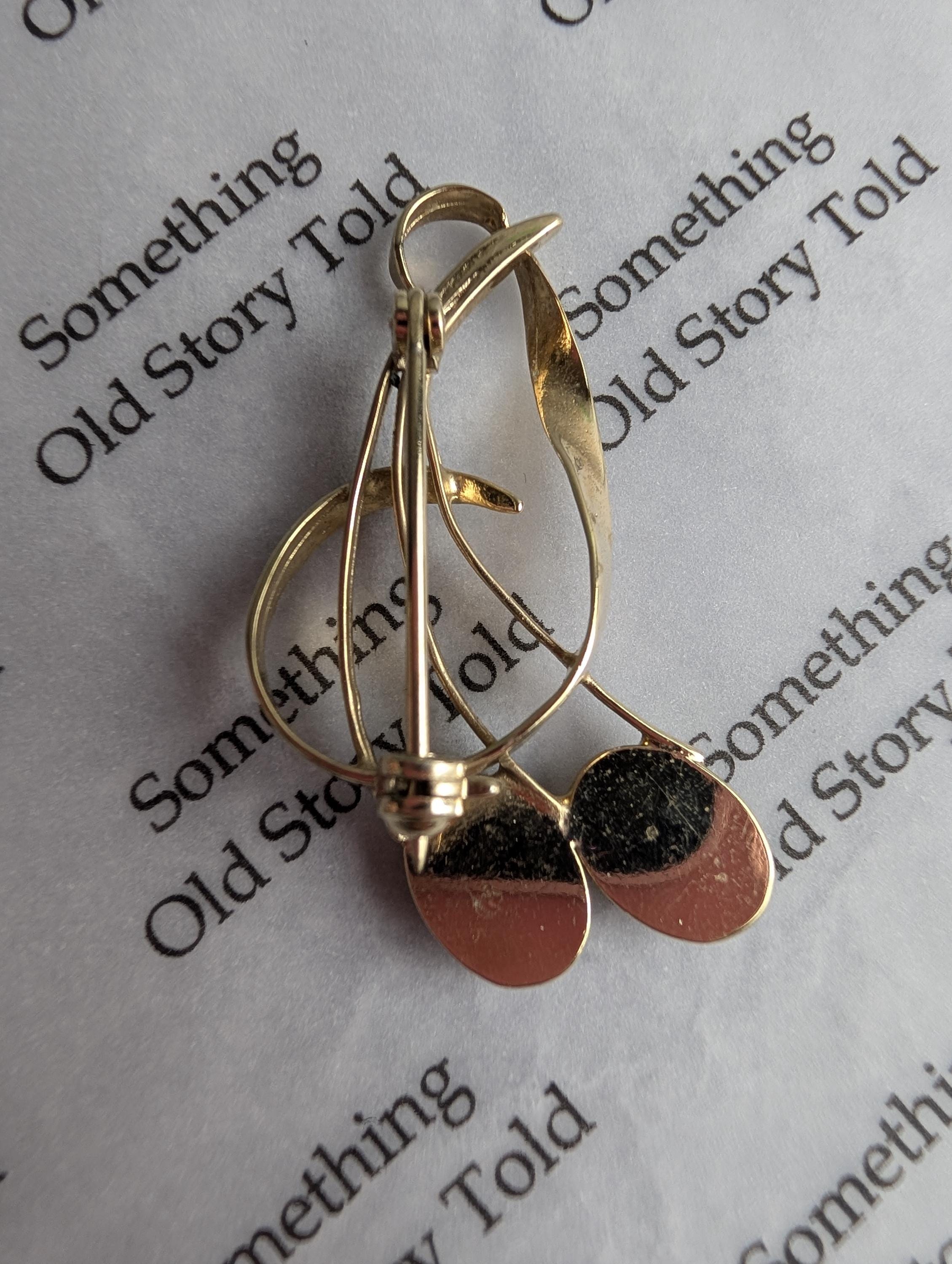 Vintage Gold Tone Cherry Brooch, Sculptural Seashell Pin, 1970s Retro Nature Jewelry __etsy:7957321252