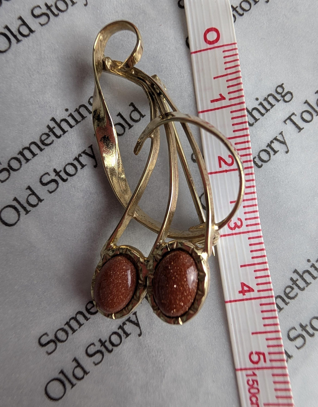 Vintage Gold Tone Cherry Brooch, Sculptural Seashell Pin, 1970s Retro Nature Jewelry __etsy:7957321202