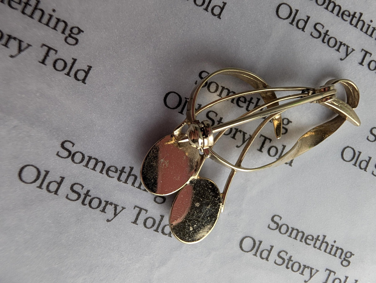 Vintage Gold Tone Cherry Brooch, Sculptural Seashell Pin, 1970s Retro Nature Jewelry __etsy:8005281243
