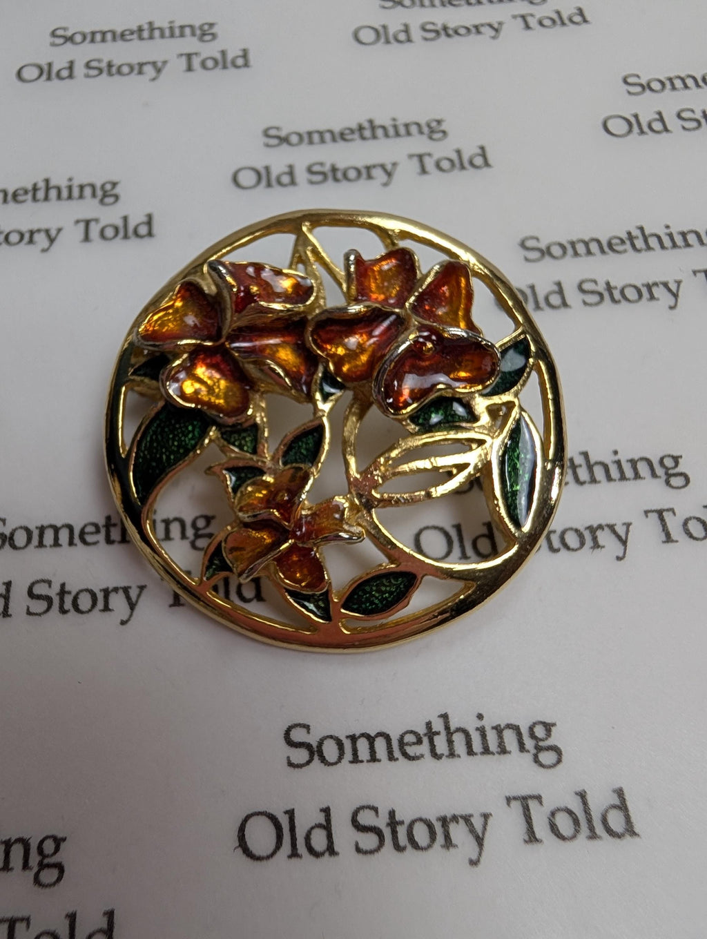 Vintage Gold Tone Enamel Flower Brooch, Round Openwork Botanical Pin __etsy:7943928696