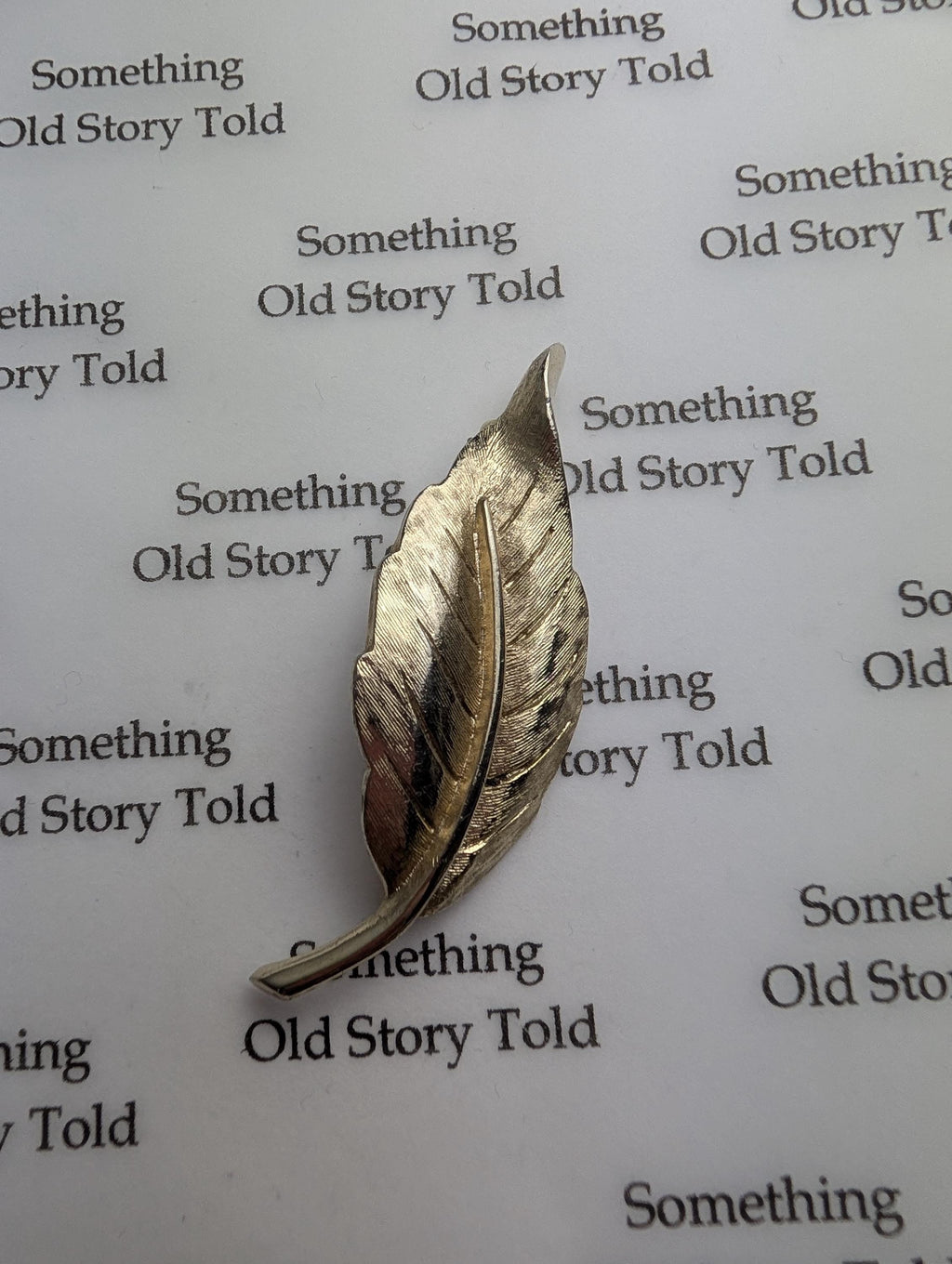 Vintage Gold Tone Leaf & Feather Brooch Set – Avon, La Redoute Costume Jewelry __etsy:7934961982