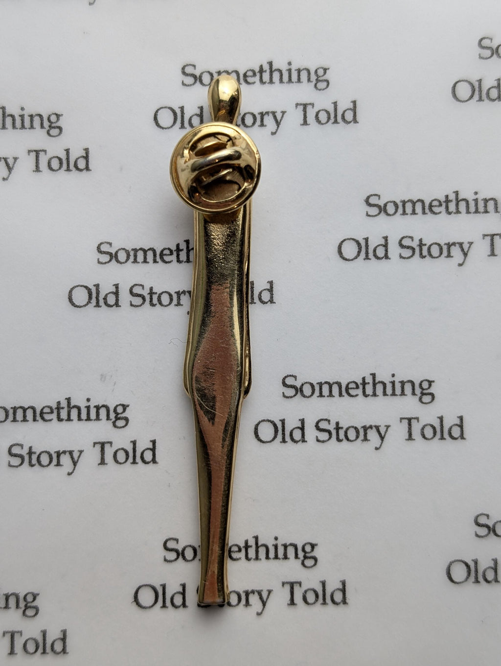 Vintage Gold-Toned Stylized Female Figure Brooch – Abstract Body Art Jewelry __etsy:8024816115
