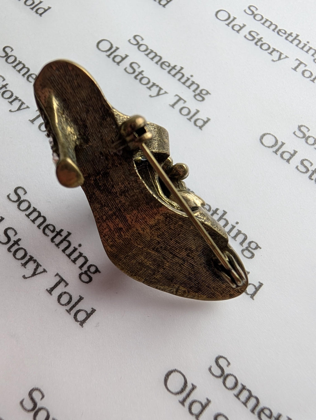 Vintage Rhinestone High Heel Brooch – Antiqued Brass Stiletto Sandal Pin 1980s Costume Jewellery __etsy:8088703289