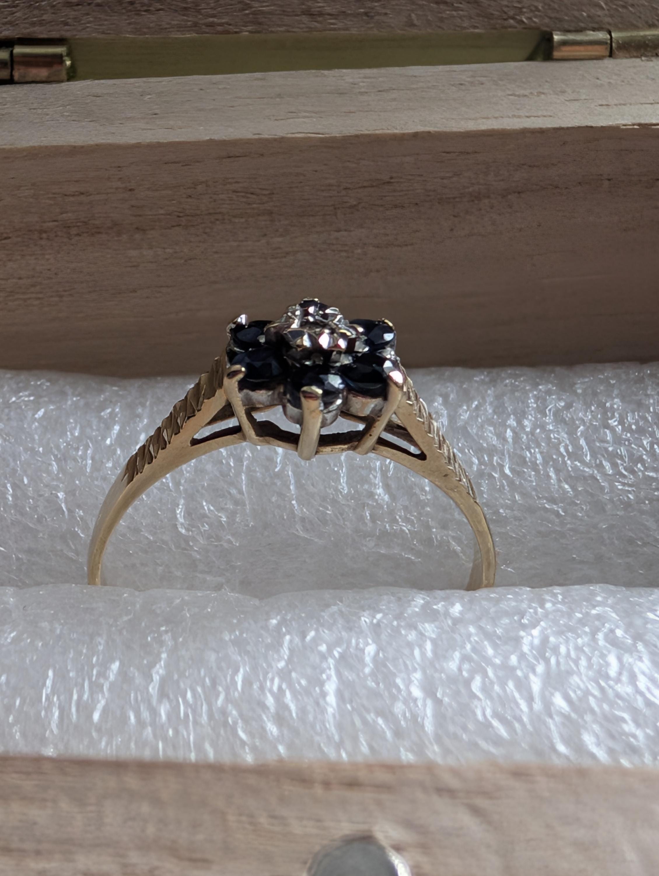 Vintage 1986 9ct Gold Sapphire & Diamond Floral Cluster Ring | Size M | Hallmarked 375 | Anniversary Gift __etsy:7777670679