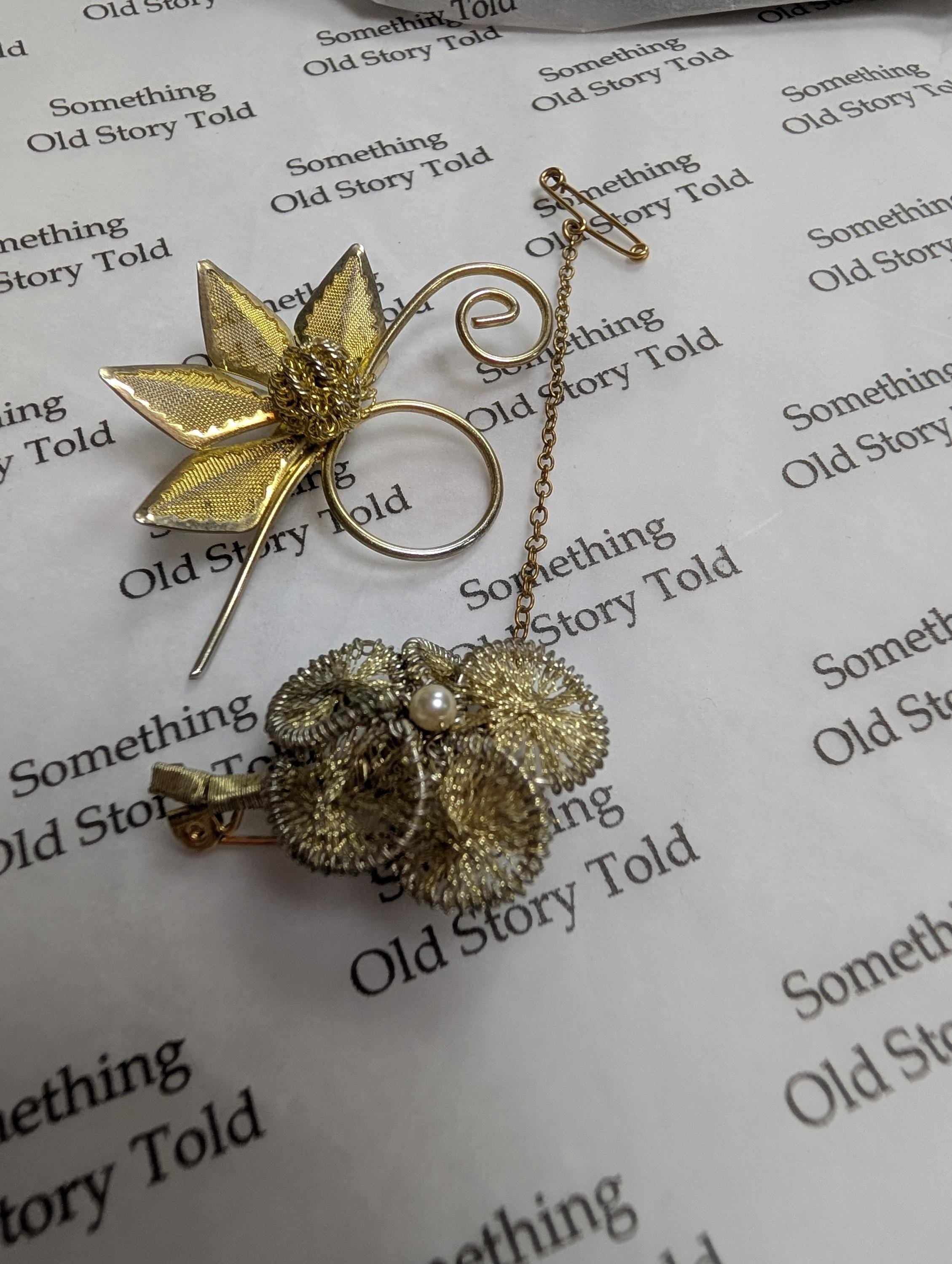 Vintage 1960s Gold Tone Floral Brooch Bundle - Mesh Leaf & Wirework Pearl Flower Pin - Safety Chain Included __etsy:7940078392
