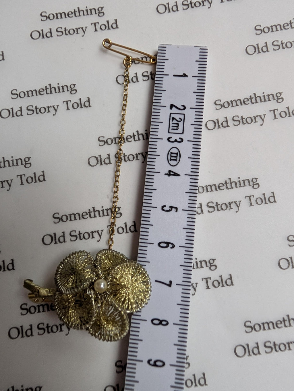 Vintage 1960s Gold Tone Floral Brooch Bundle - Mesh Leaf & Wirework Pearl Flower Pin - Safety Chain Included __etsy:7940078334