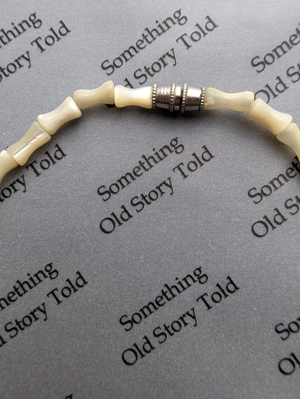Vintage 1950s Mother of Pearl Necklace | Carved Shell Bar Beads | Mid Century Nautical Choker __etsy:7998342260