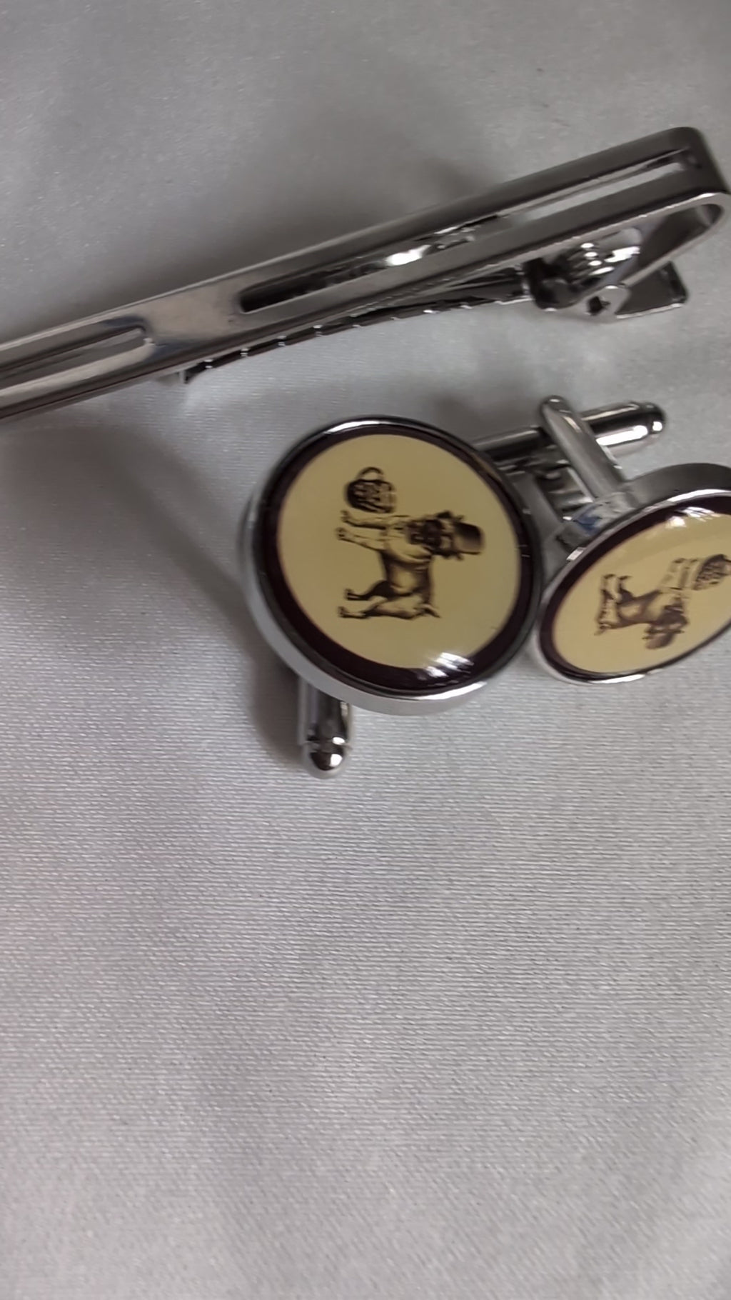 Vintage Style Bulldog Cufflinks and Tie Clip Set, Novelty Mens Dog Cufflinks Tie Bar Gift Boxed, Silver Tone Groom Groomsmen Wedding