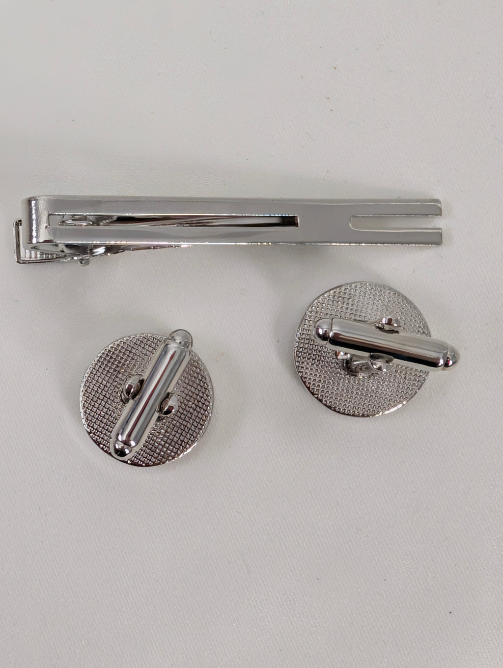 Vintage Style Bulldog Cufflinks and Tie Clip Set, Novelty Mens Dog Cufflinks Tie Bar Gift Boxed, Silver Tone Groom Groomsmen Wedding
