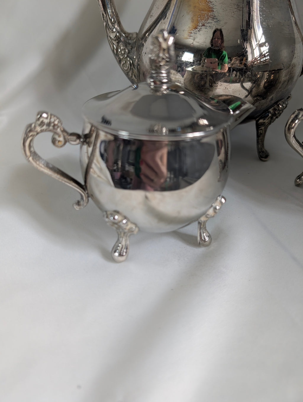 Vintage Sheffield Silver Plated 3-Piece Tea Service – Rococo Style Teapot, Lidded Sugar Bowl & Milk Jug on Cabriole Feet