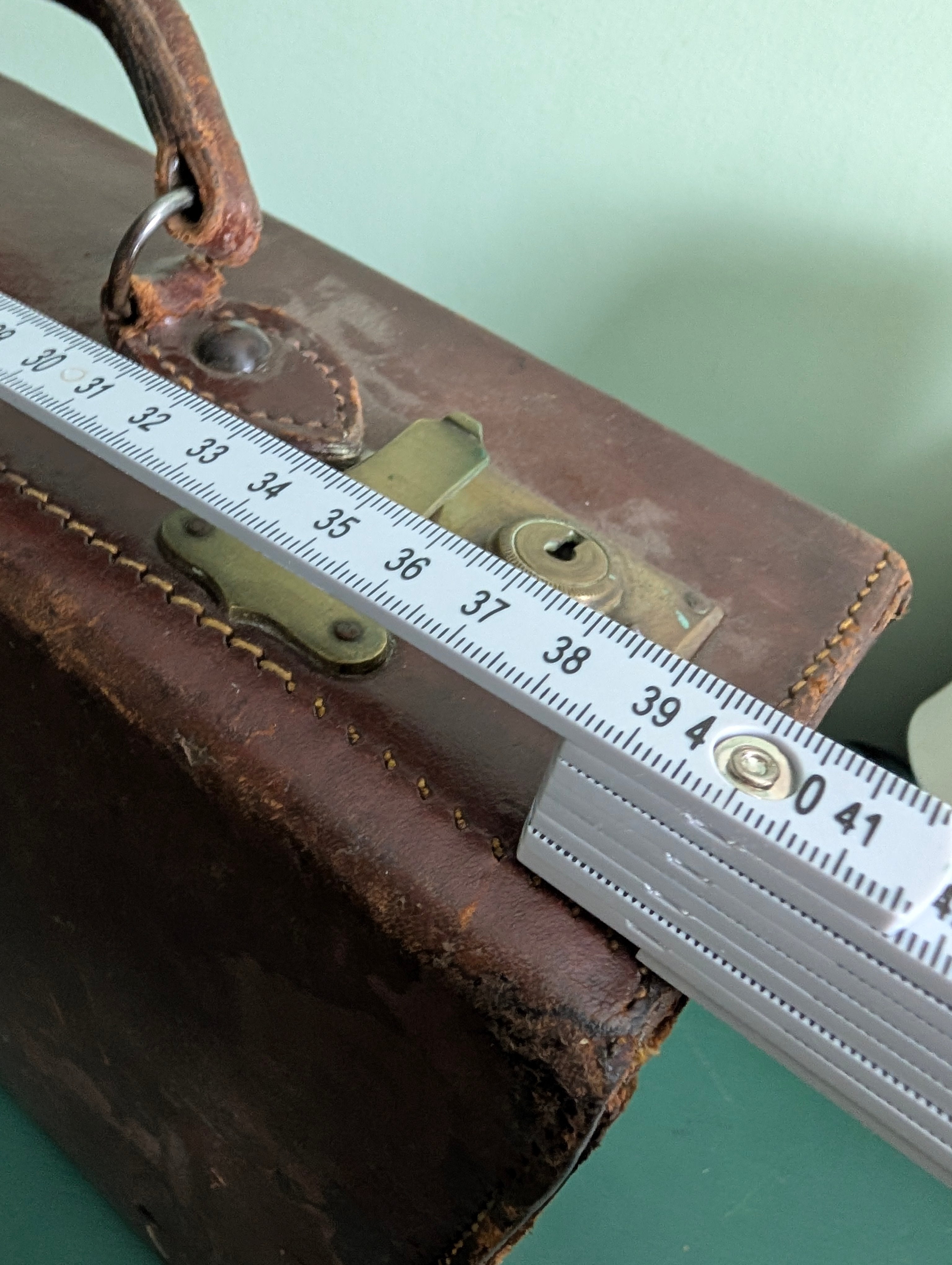 Antique Leather Suitcase 1920s Small Overnight Case, Initialled Queenie Dear Eltham London, Vintage Prop Luggage