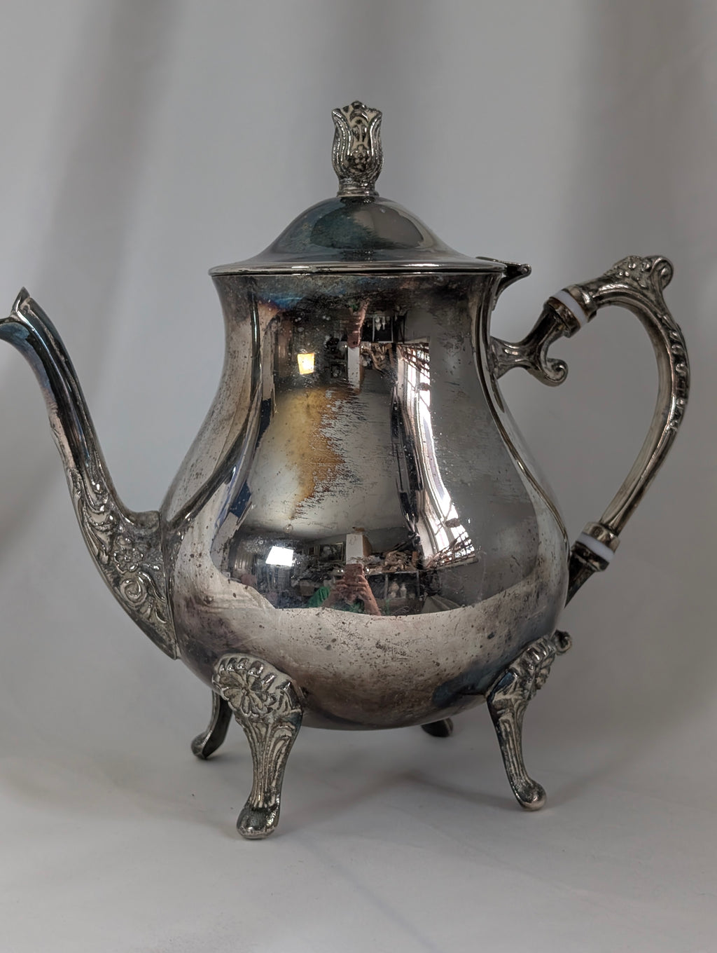 Vintage Sheffield Silver Plated 3-Piece Tea Service – Rococo Style Teapot, Lidded Sugar Bowl & Milk Jug on Cabriole Feet