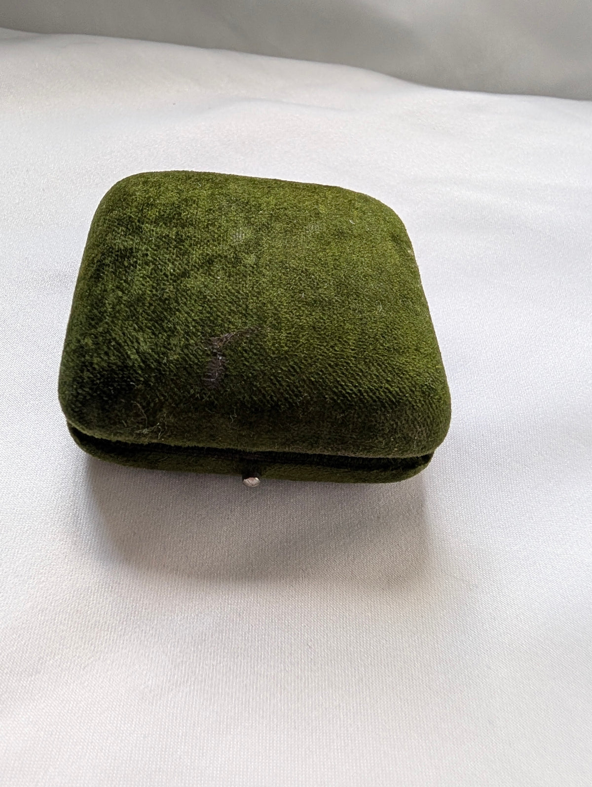 Antique Green Velvet Jewellery Box, Edwardian Push Button Trinket Case, Peach Velvet & Cream Silk Lining, Vintage Display Presentation Box