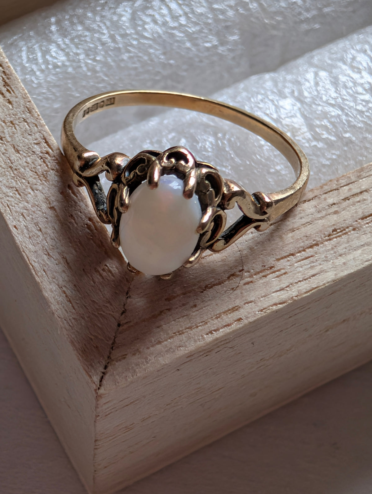 Vintage 9ct Solid Gold Opal Solitaire Ring Size L / US 5.75, Art Nouveau Filigree Scroll Shoulders, October Birthstone Heirloom Promise Ring