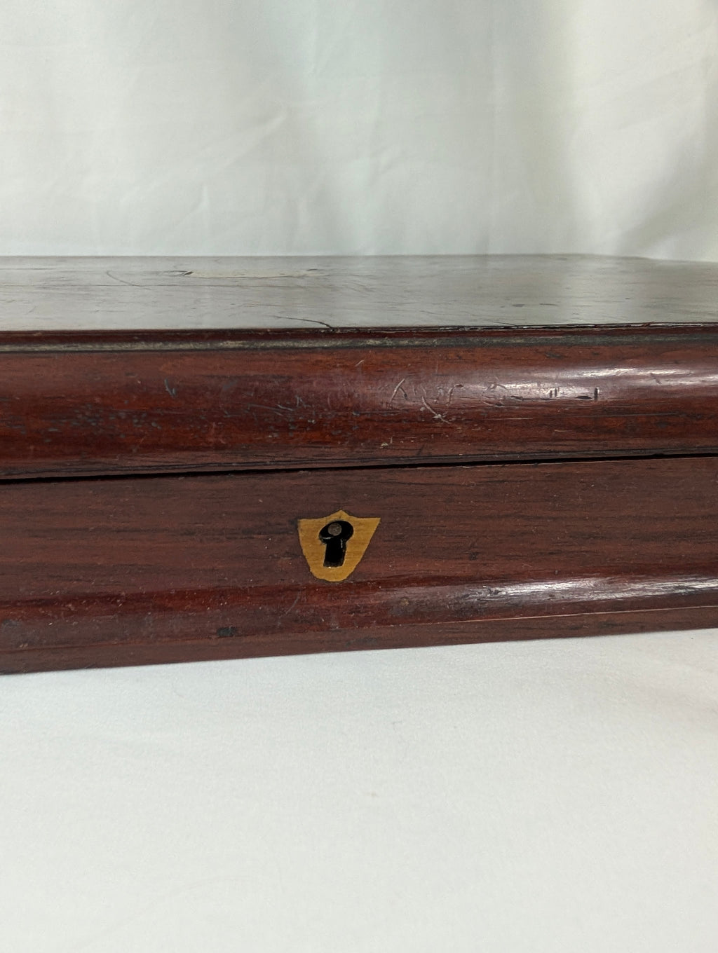 Antique Victorian Mahogany Cutlery Canteen Box – Brass Inlaid Shield Keepsake Trunk / Hanging Jewellery Display & Upcycle Project