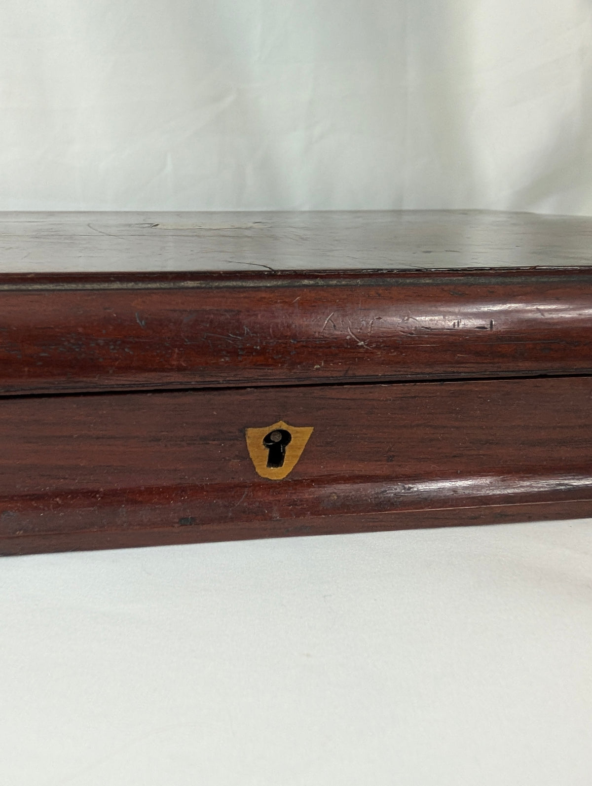 Antique Victorian Mahogany Cutlery Canteen Box – Brass Inlaid Shield Keepsake Trunk / Hanging Jewellery Display & Upcycle Project