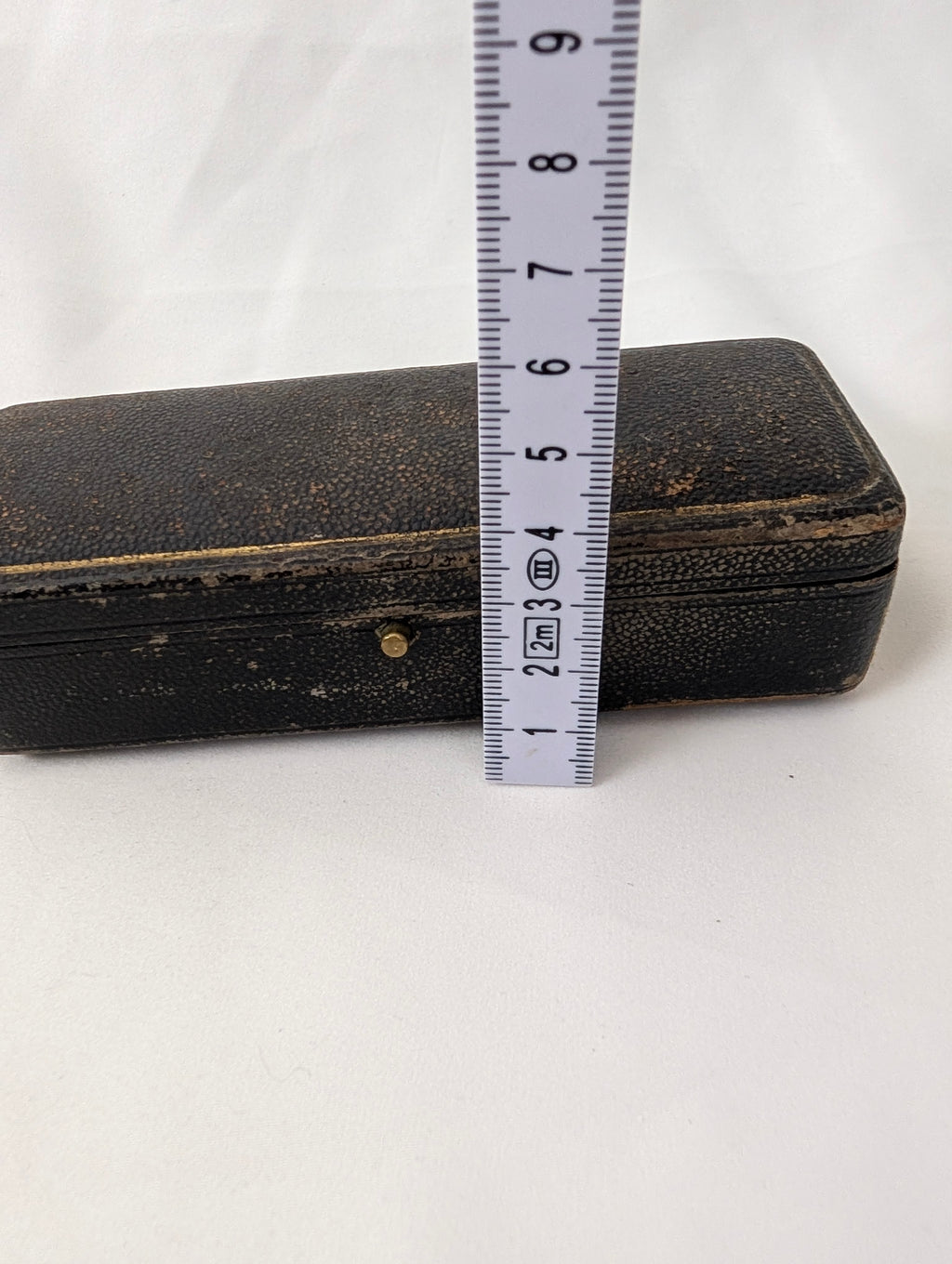Antique Victorian Tooled Leather Brooch Box – Circa 1890s Fitted Bar Pin Case with Emerald Green Velvet & Silk Lining