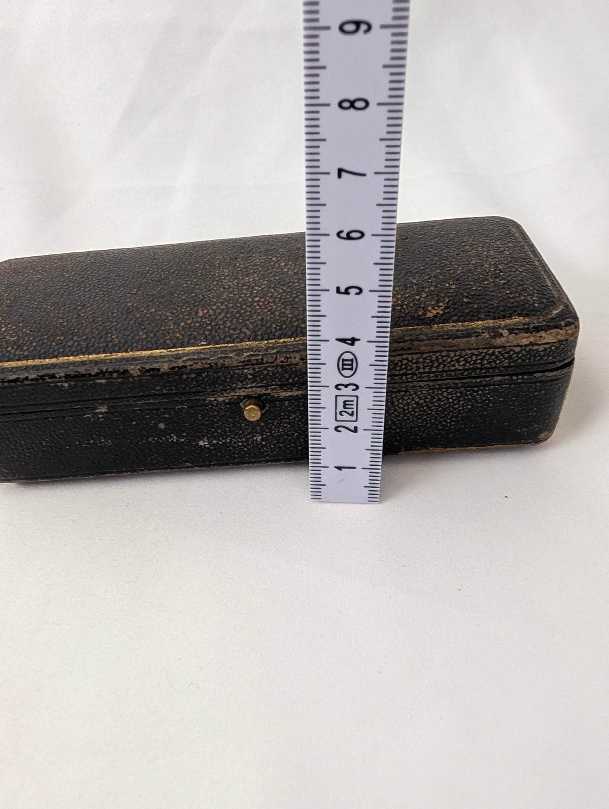 Antique Victorian Tooled Leather Brooch Box – Circa 1890s Fitted Bar Pin Case with Emerald Green Velvet & Silk Lining