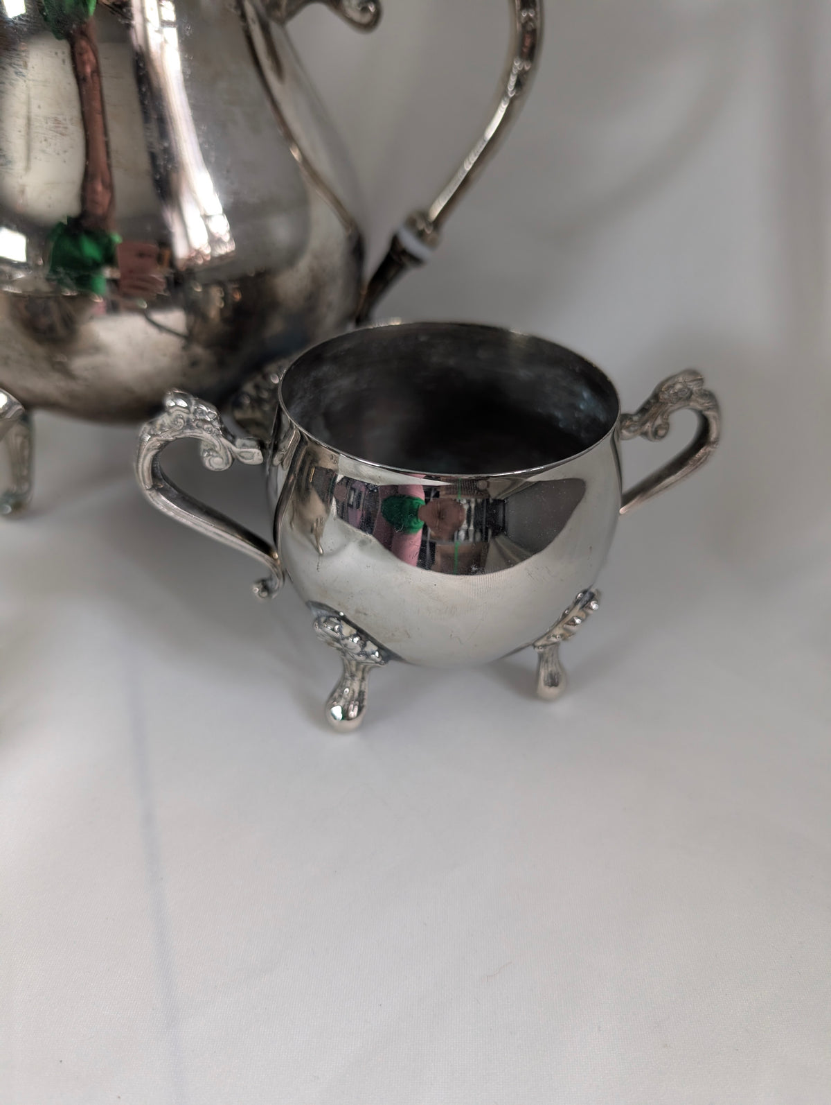 Vintage Sheffield Silver Plated 3-Piece Tea Service – Rococo Style Teapot, Lidded Sugar Bowl & Milk Jug on Cabriole Feet