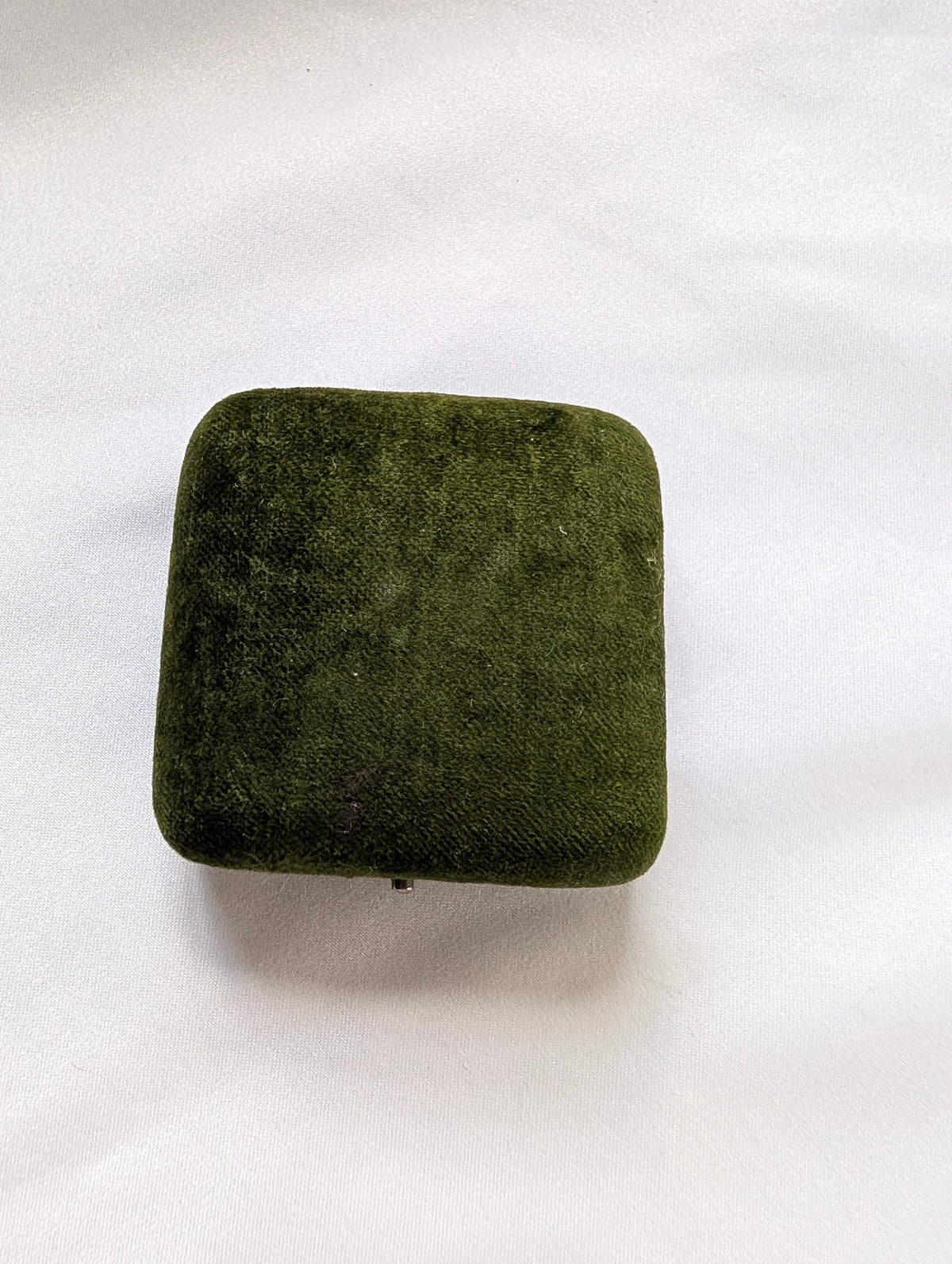 Antique Green Velvet Jewellery Box, Edwardian Push Button Trinket Case, Peach Velvet & Cream Silk Lining, Vintage Display Presentation Box
