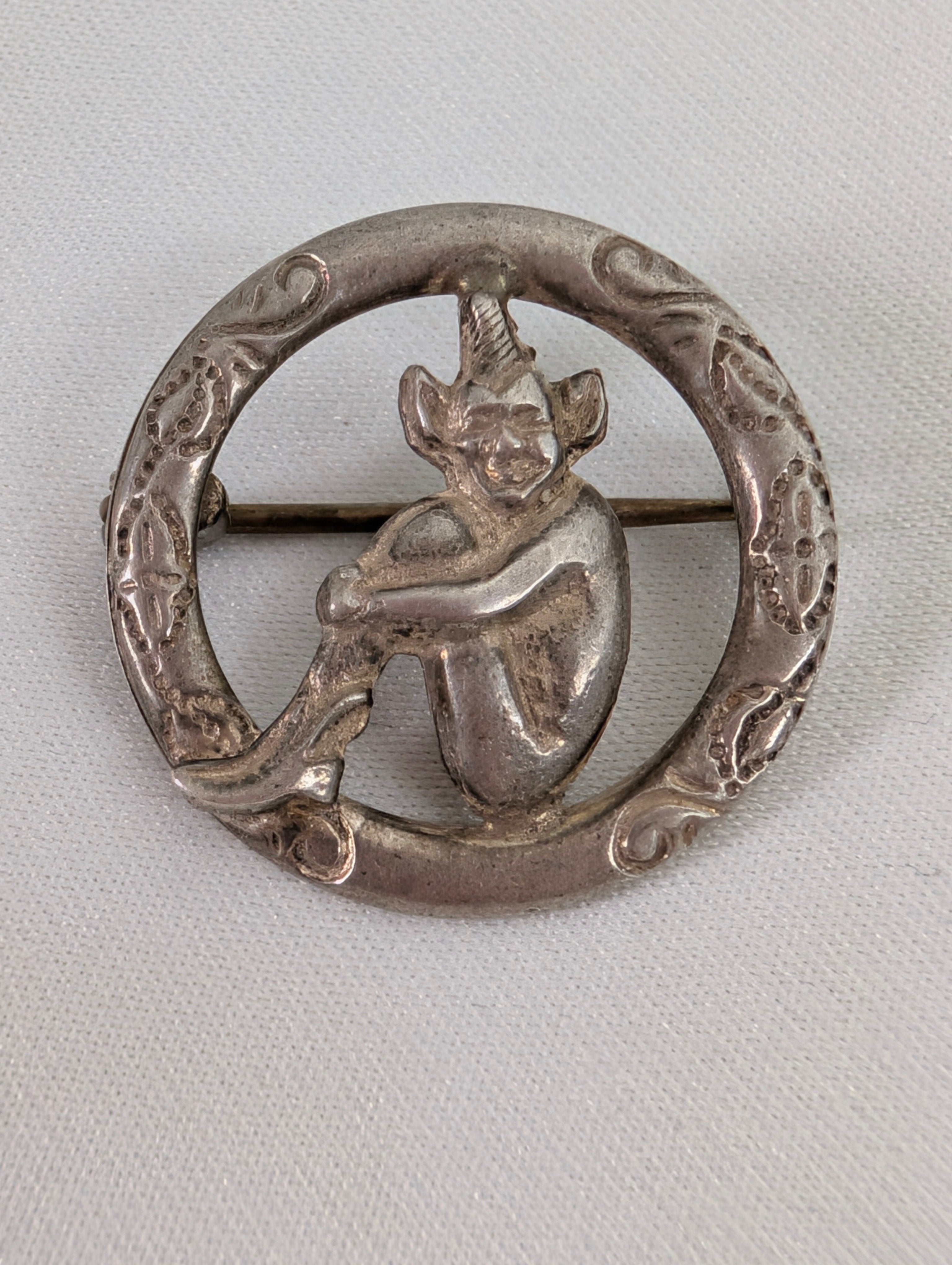 Vintage Lincoln Imp Brooch Silver, Antique Mythical Pixie Gargoyle Pin, Celtic Ring Folklore Lucky Talisman