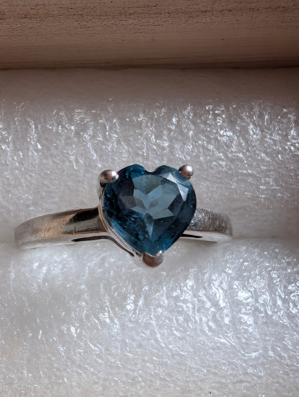 925 Sterling Silver Heart Ring, Deep Ocean Blue Solitaire Ring, Teal Blue Heart Cut Promise Ring, Split Shoulder Silver Ring, Size N