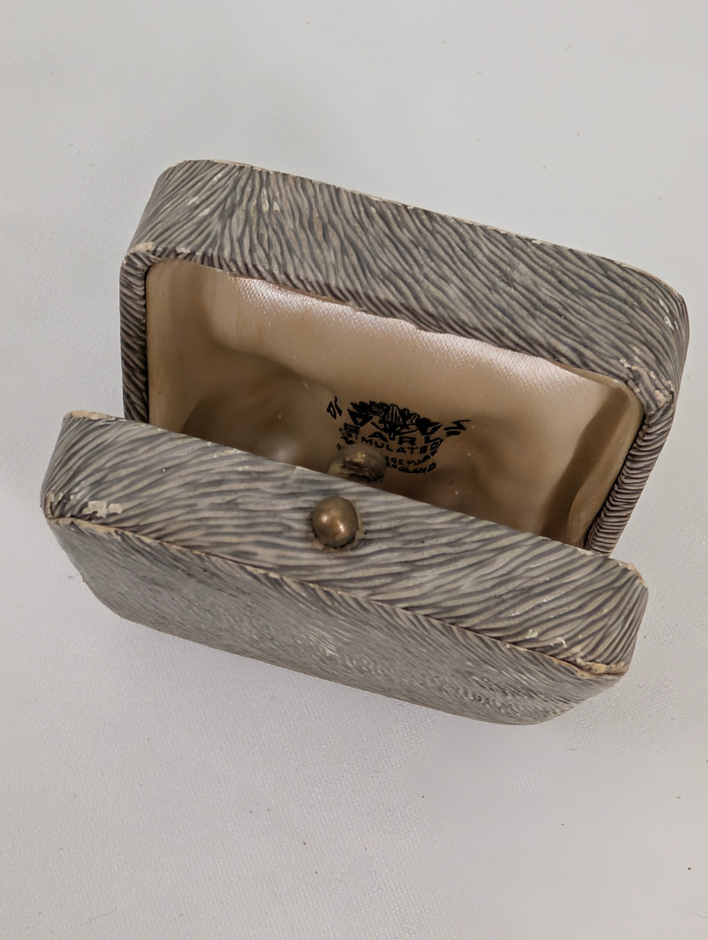 Vintage Jewellery Box with Unique Pearl Detail, Antique Trinket Keepsake Box, Retro Dressing Table Storage, Ornate Heirloom Earrings Box
