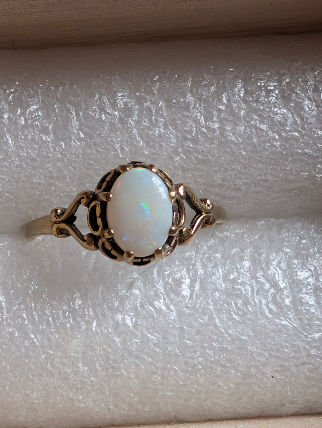 Vintage 9ct Solid Gold Opal Solitaire Ring Size L / US 5.75, Art Nouveau Filigree Scroll Shoulders, October Birthstone Heirloom Promise Ring